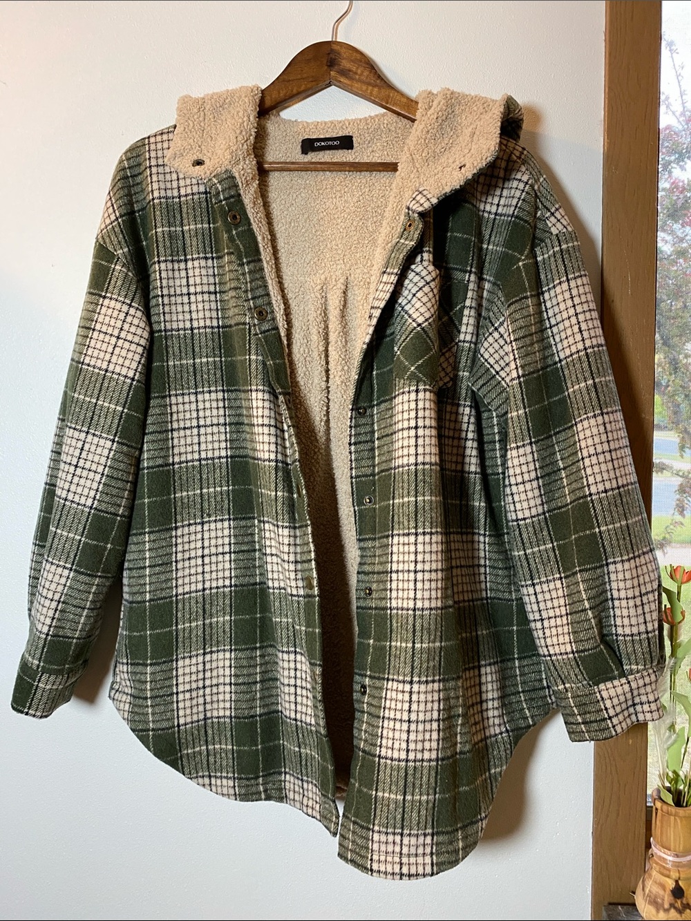 Sherpa-Lined Green Plaid Teddy Jacket with Hood - Women's
